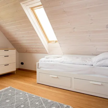 Slowinska Aura I Rowy (Pomerania)