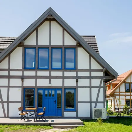 Slowinska Aura I Rowy (Pomerania)